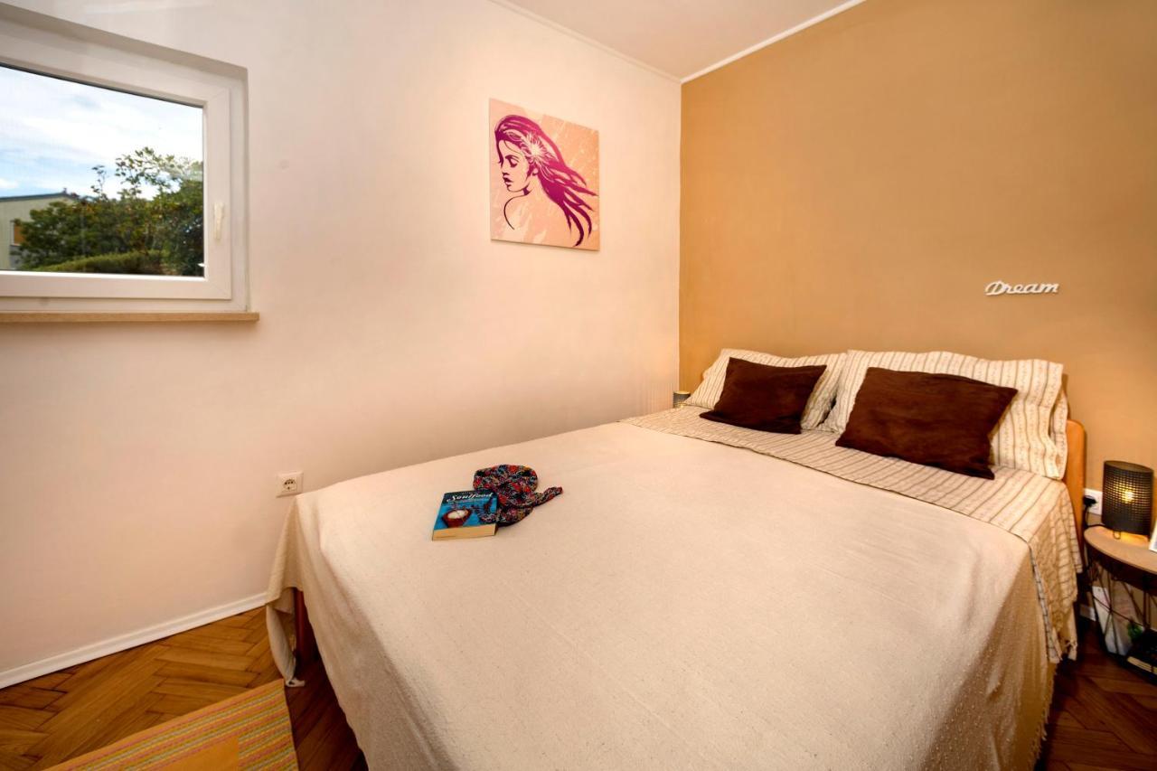 B Apartment Ravni Exterior photo